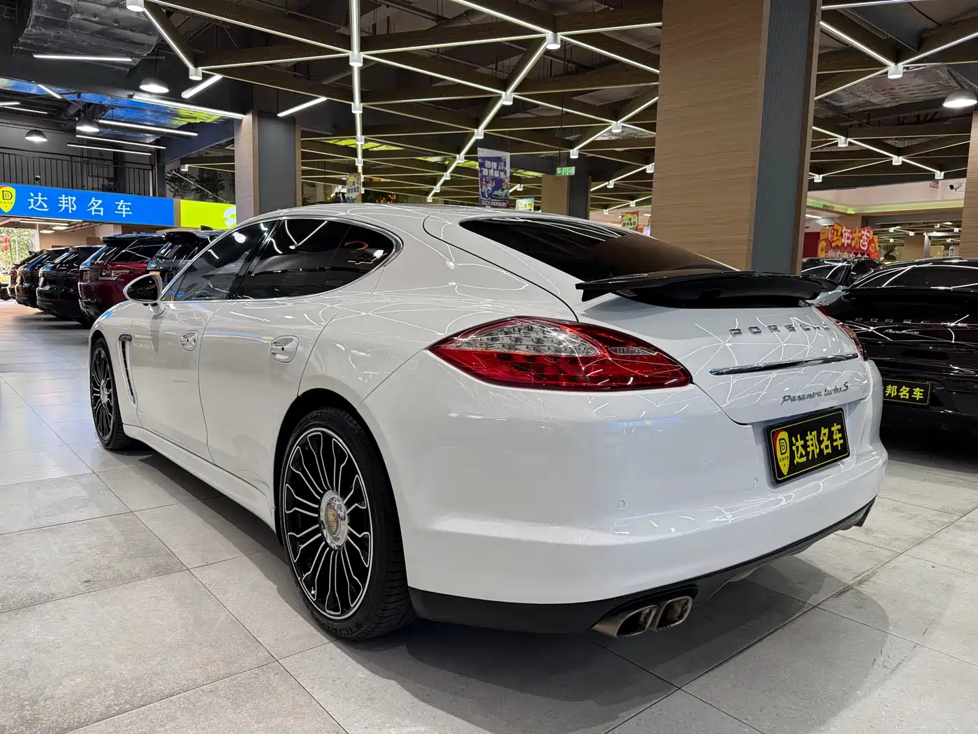Porsche Panamera 2010 Porsche Panamera Turbo 4.8T фото 19