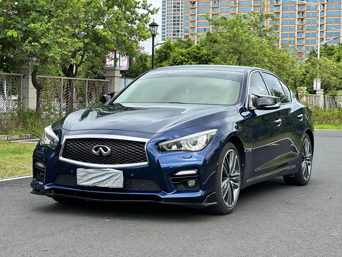Infiniti Q50L