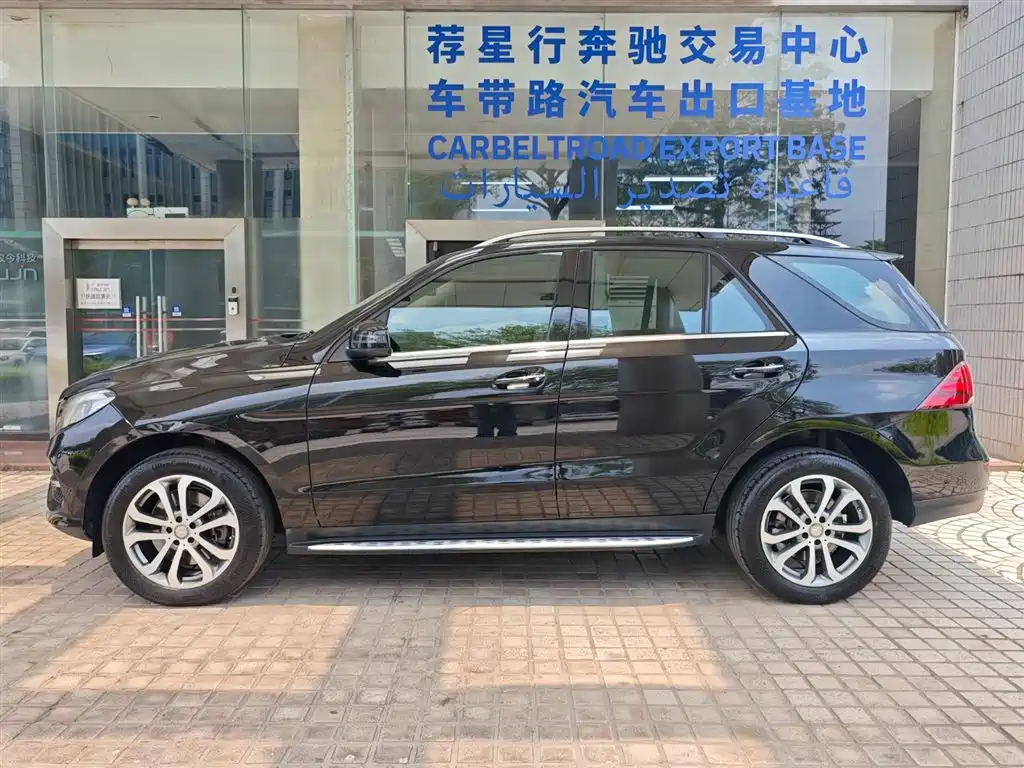 Mercedes-Benz GLE 2016 GLE 400 4MATIC фото 3