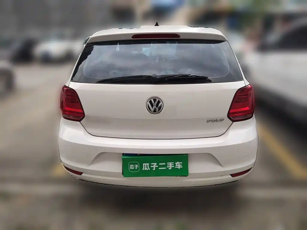 Volkswagen Polo 2016 1.4L Manual Trend фото 5