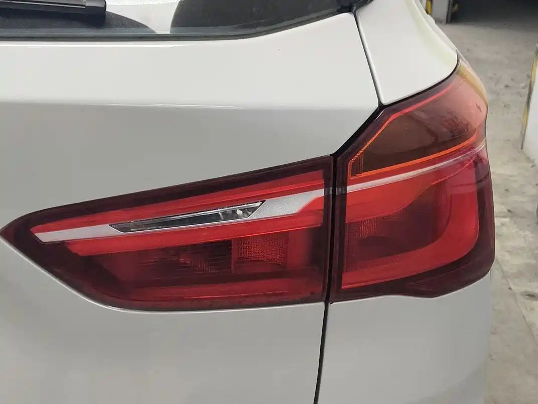 BMW X1 2018 sDrive18Li Fashion Model фото 5