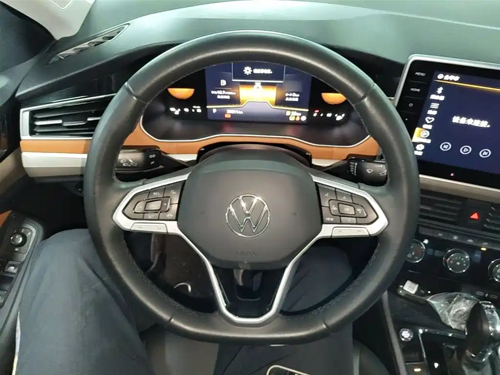 Volkswagen Bora 2023 200TSI DSG Yuexing Edition фото 11