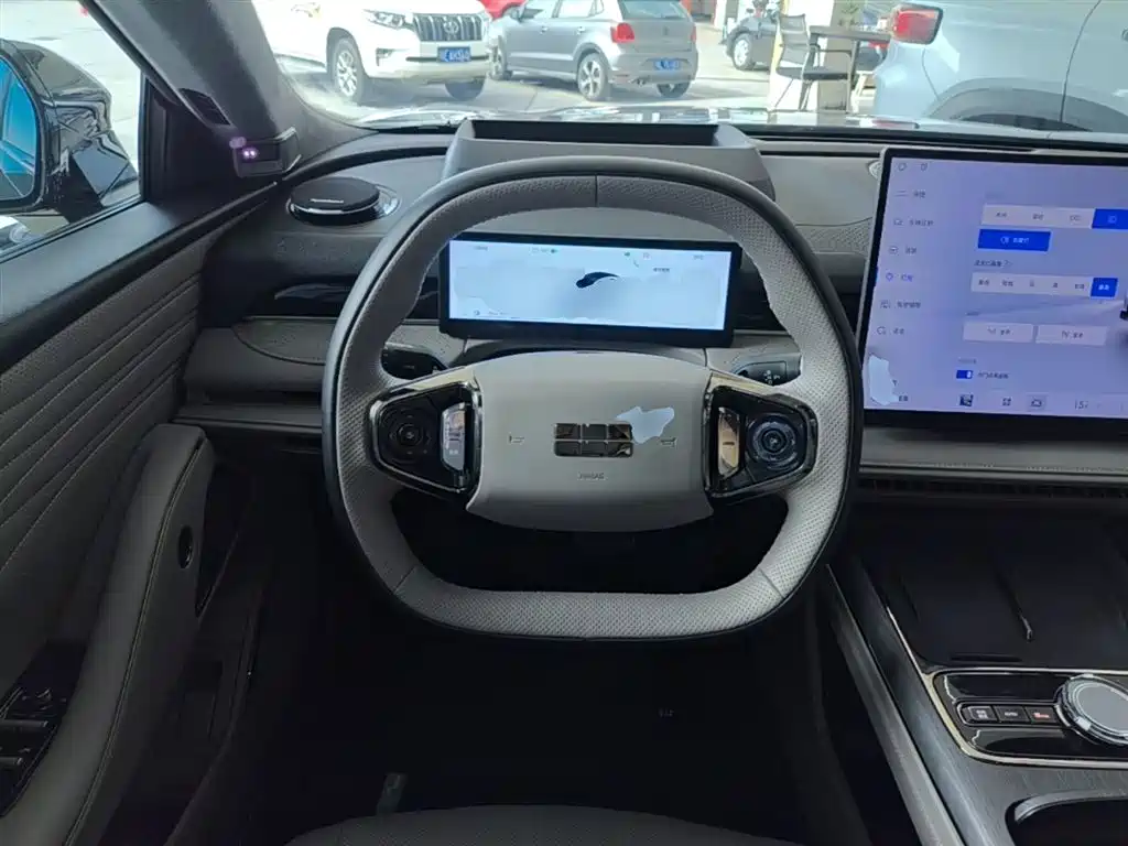Geely Galaxy Galaxy Xingyao 8 2025 130km EM-P Starship Edition фото 11