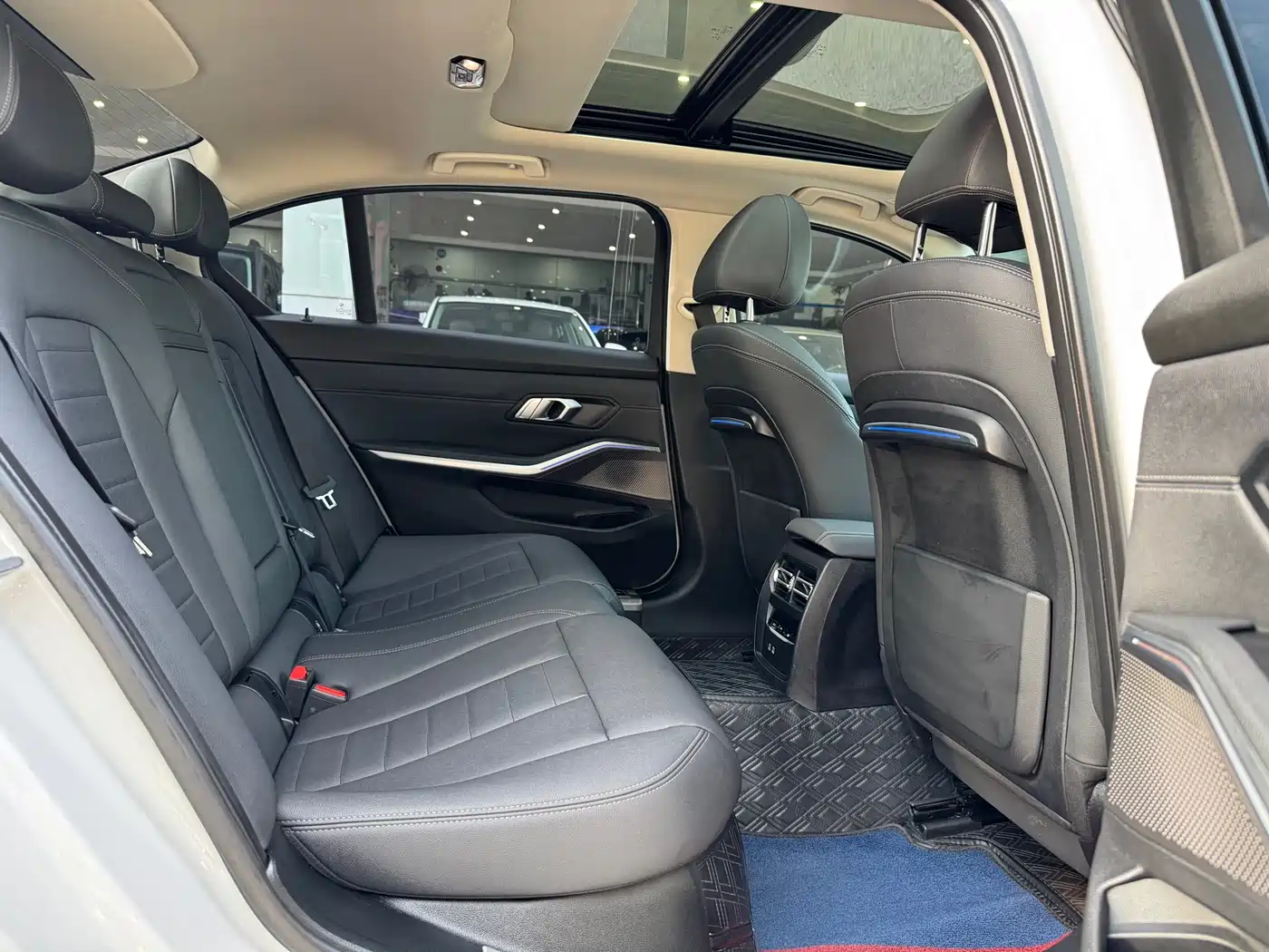 BMW 3 Series 2020 325Li Launch Edition фото 8