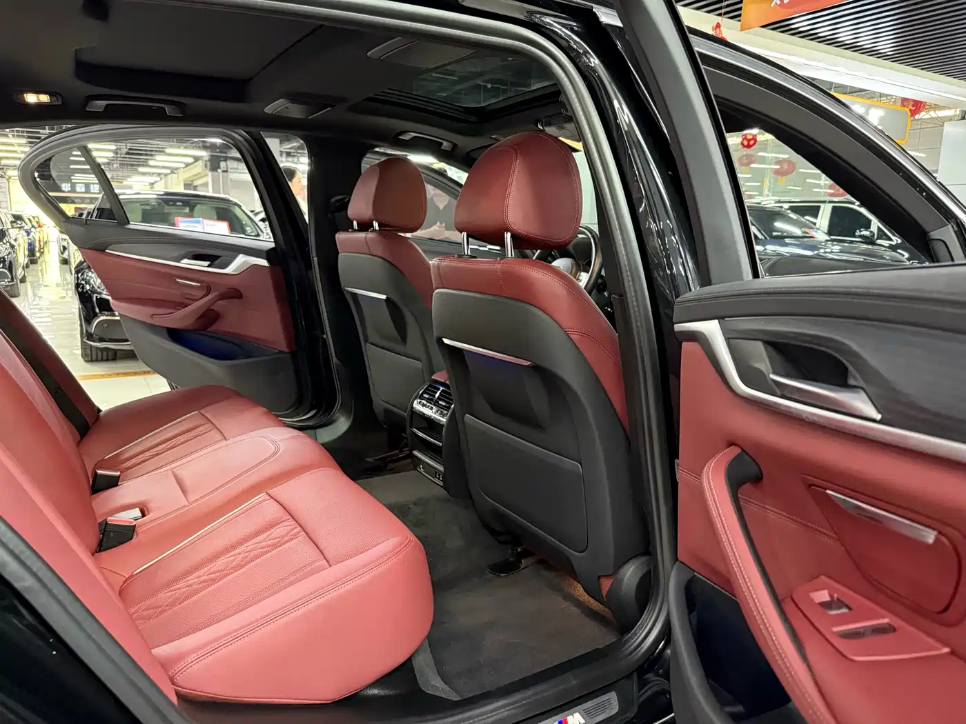 BMW 5 Series 2021 Facelift 530Li Leading M Sport Package фото 16