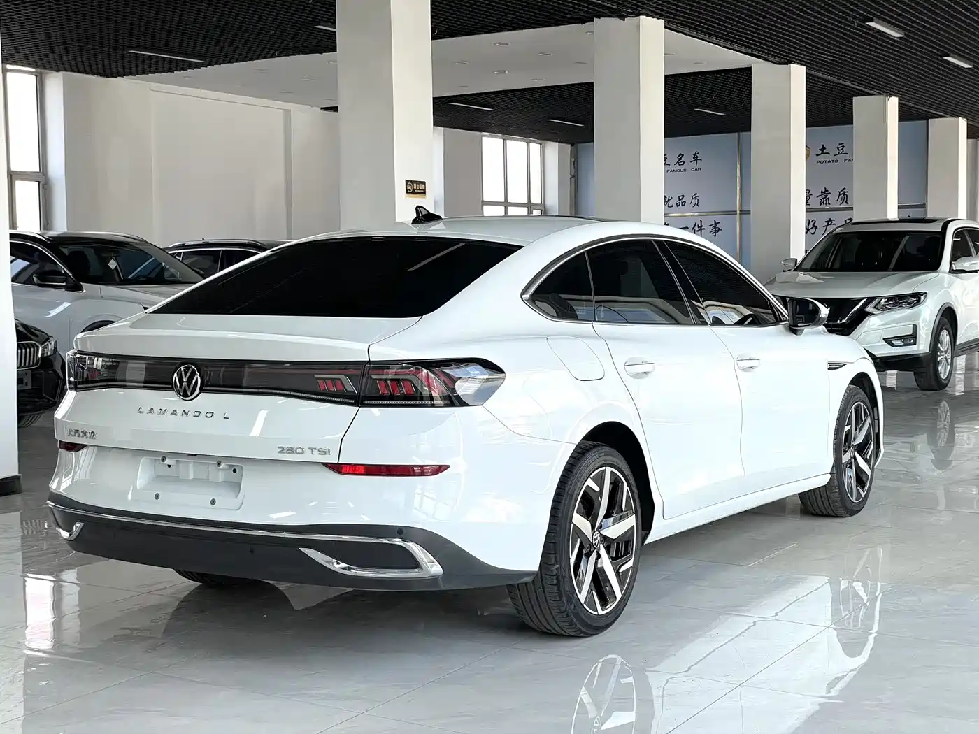 Volkswagen Lamando 2023 Lamando L 280TSI DSG Cool Edition фото 4