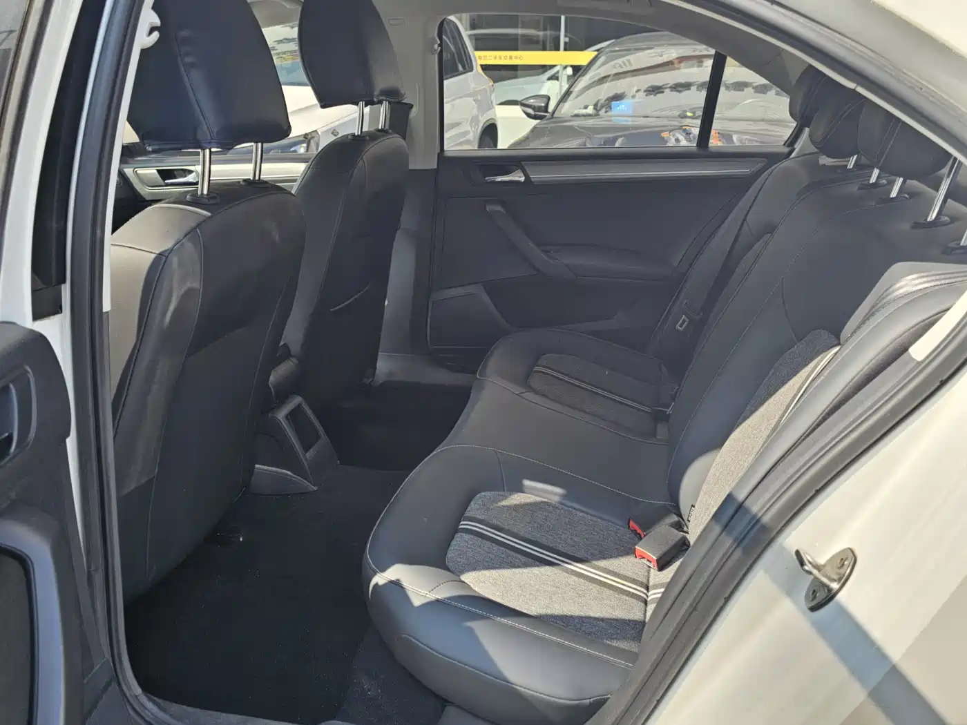 Volkswagen Santana 2021 1.5L Automatic Comfort Edition фото 10