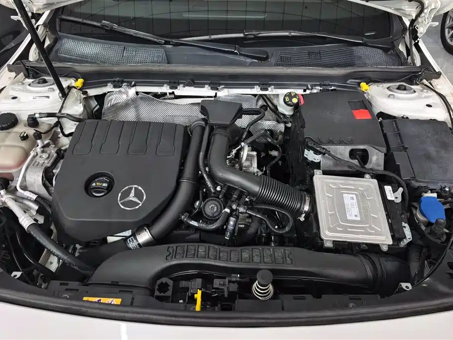 Mercedes-Benz A-Class 2019 A 200 L Sport Sedan фото 10