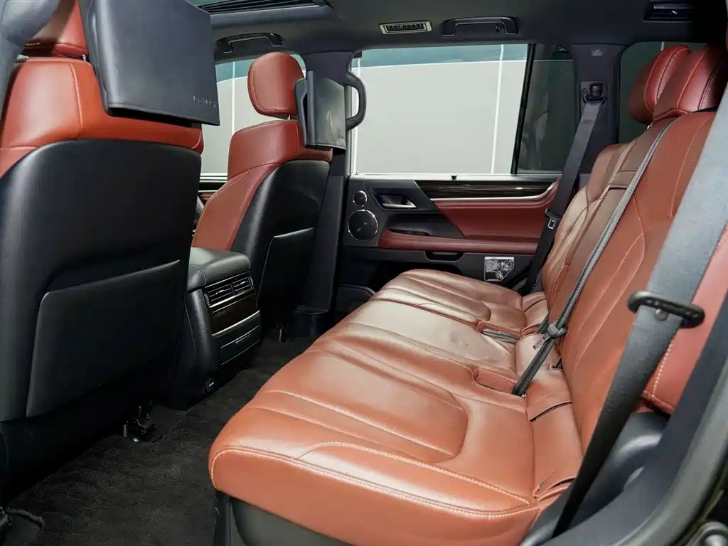 Lexus LX 2019 570 Prestige Luxury Edition фото 12