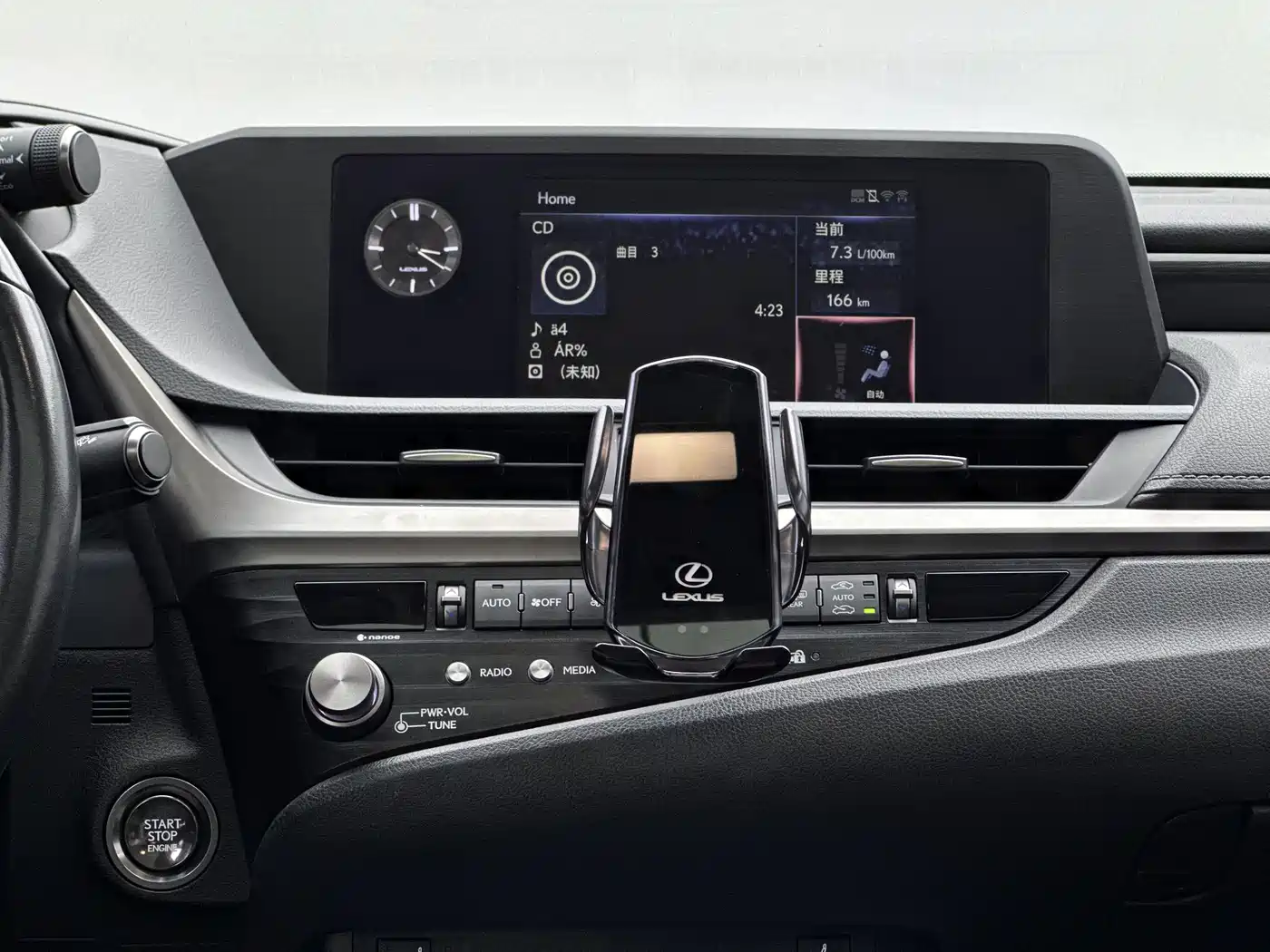 Lexus ES 2020 200 Excellence фото 8