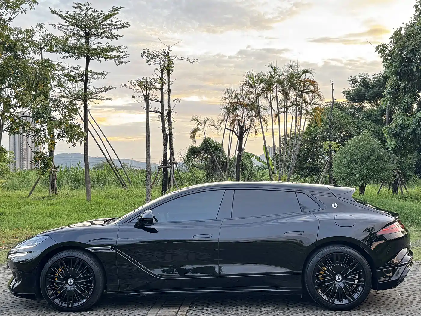 Denza Z9GT 2025 2024 1100 AWD Ultra Edition
