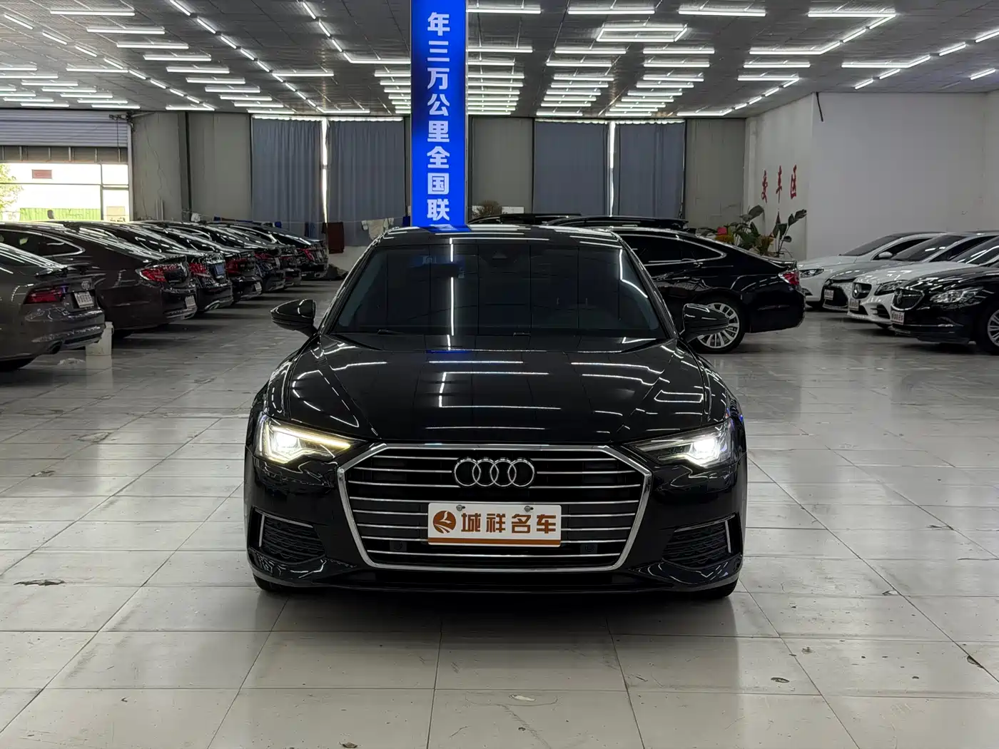 Audi A6L 2022 40 TFSI Luxury Elegance фото 2