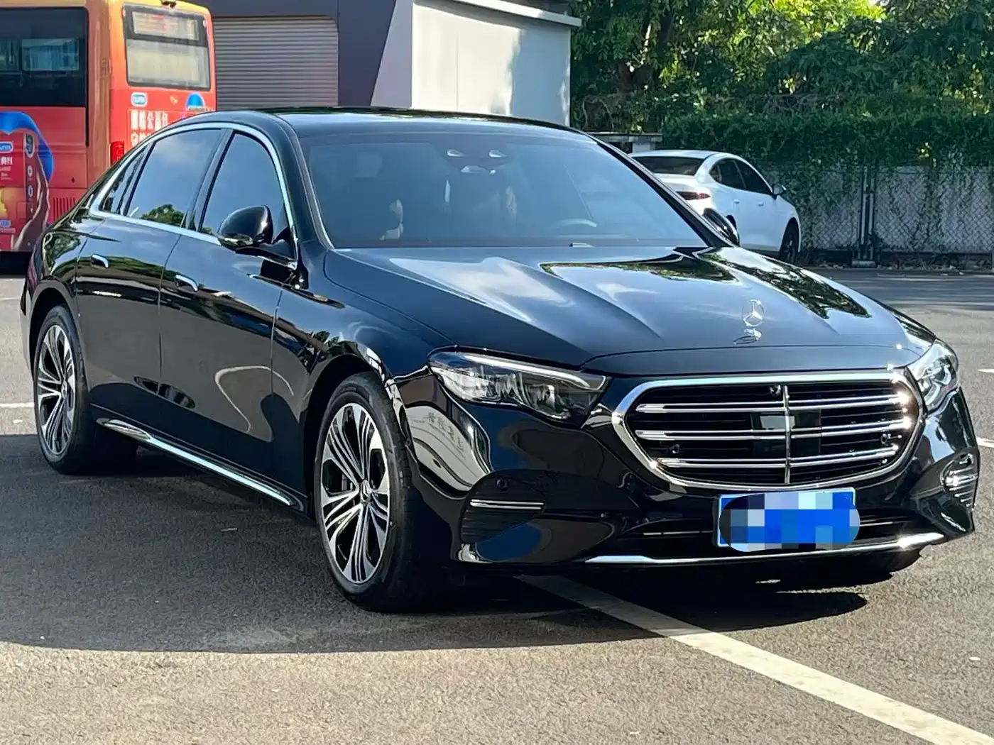 Mercedes-Benz E-Class 2025 E 300 L Luxury фото 3