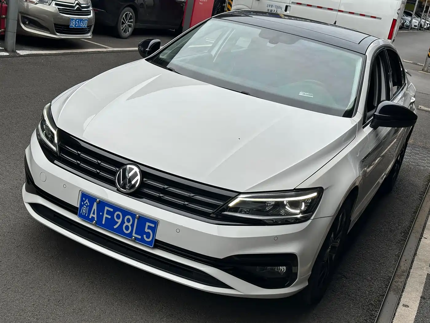 Volkswagen Lamando 2021 280TSI DSG Luxury Phantom Edition фото 2