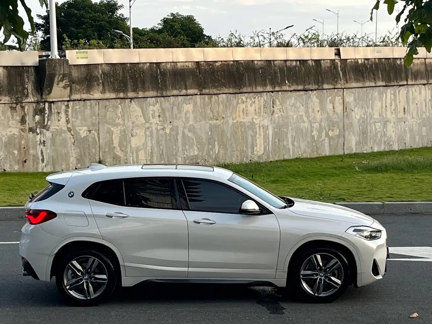 BMW X2 2023 2022 sDrive25i M Sport Package