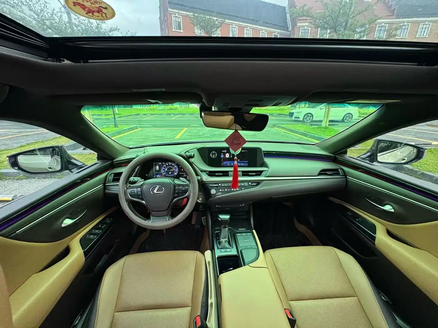Lexus ES 2021 200 Excellence Edition фото 8