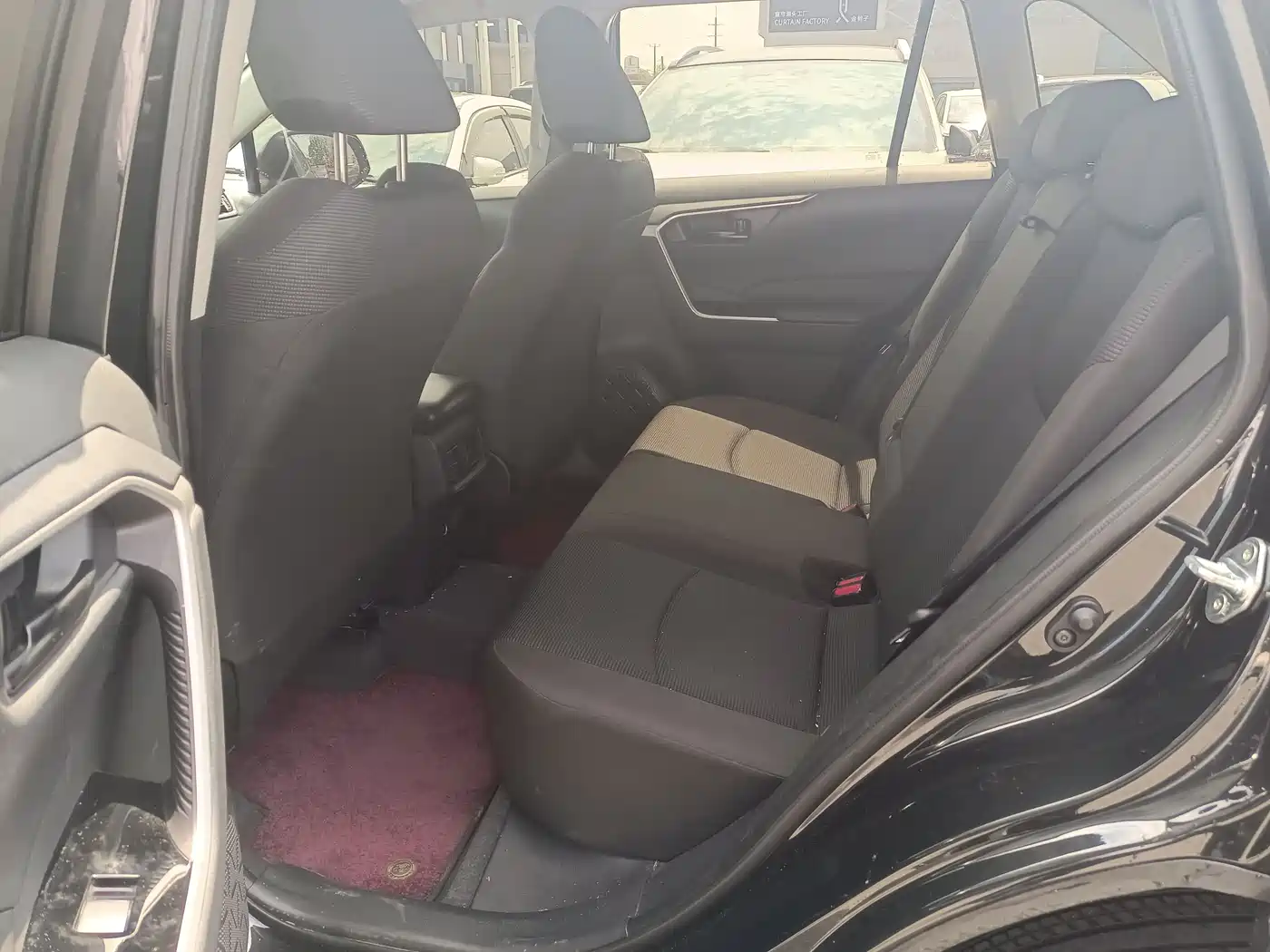 Toyota RAV4 Rongfang 2024 2.0L CVT FWD Urban Edition фото 7