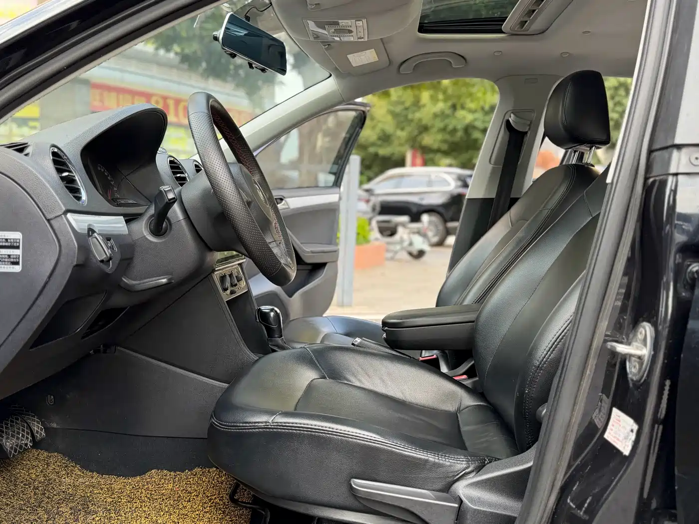 Volkswagen Jetta 2015 1.6L Auto Comfort фото 4