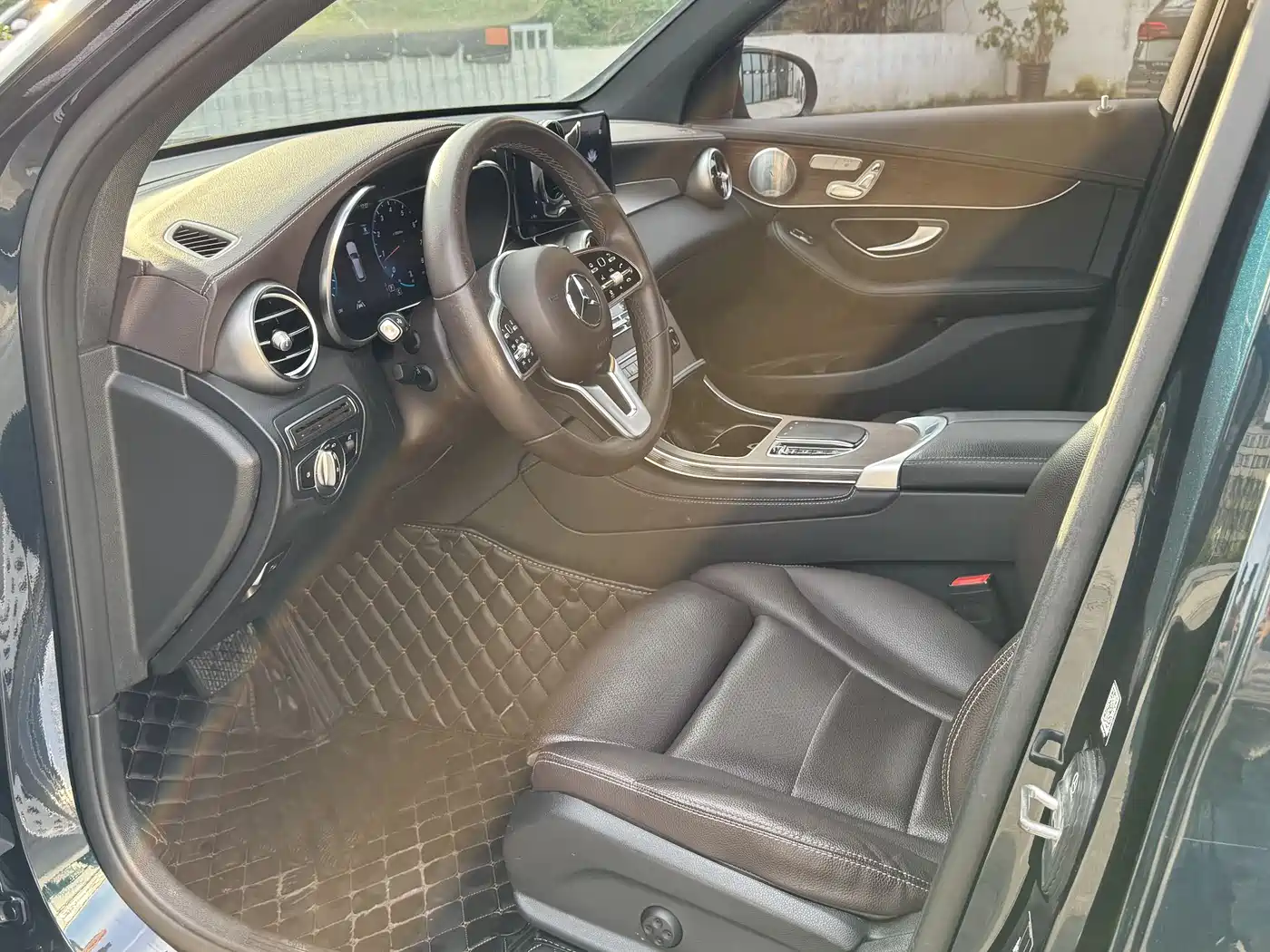 Mercedes-Benz GLC 2021 GLC 300 L 4MATIC Sporty фото 4