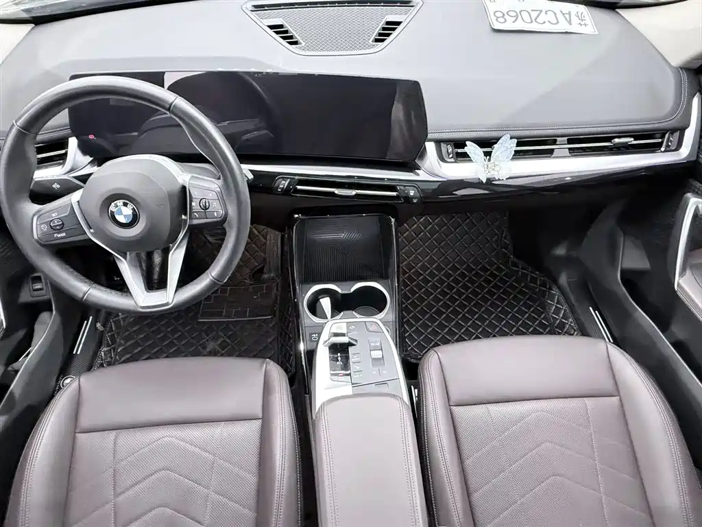 BMW X1 2023 sDrive20Li X Design Package фото 15