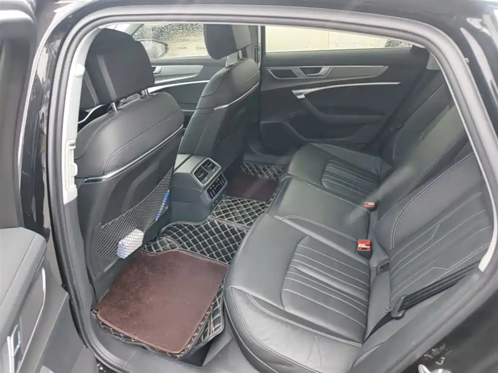 Audi A6L 2023 45 TFSI Premium Selection Dynamic фото 13