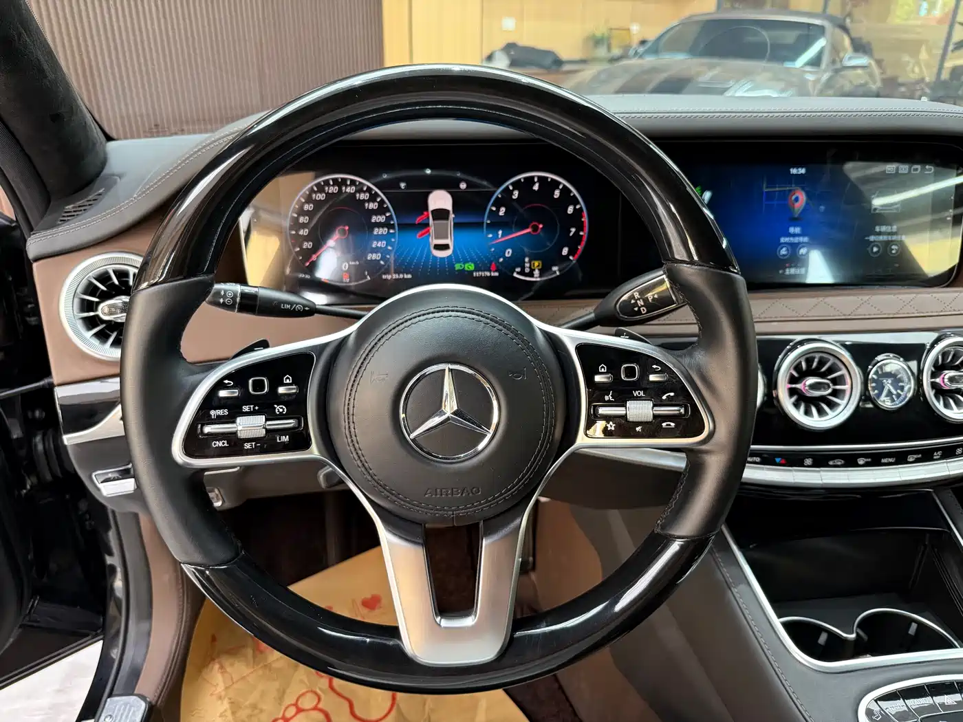 Mercedes-Benz S-Class 2011 S 350 L CGI фото 15