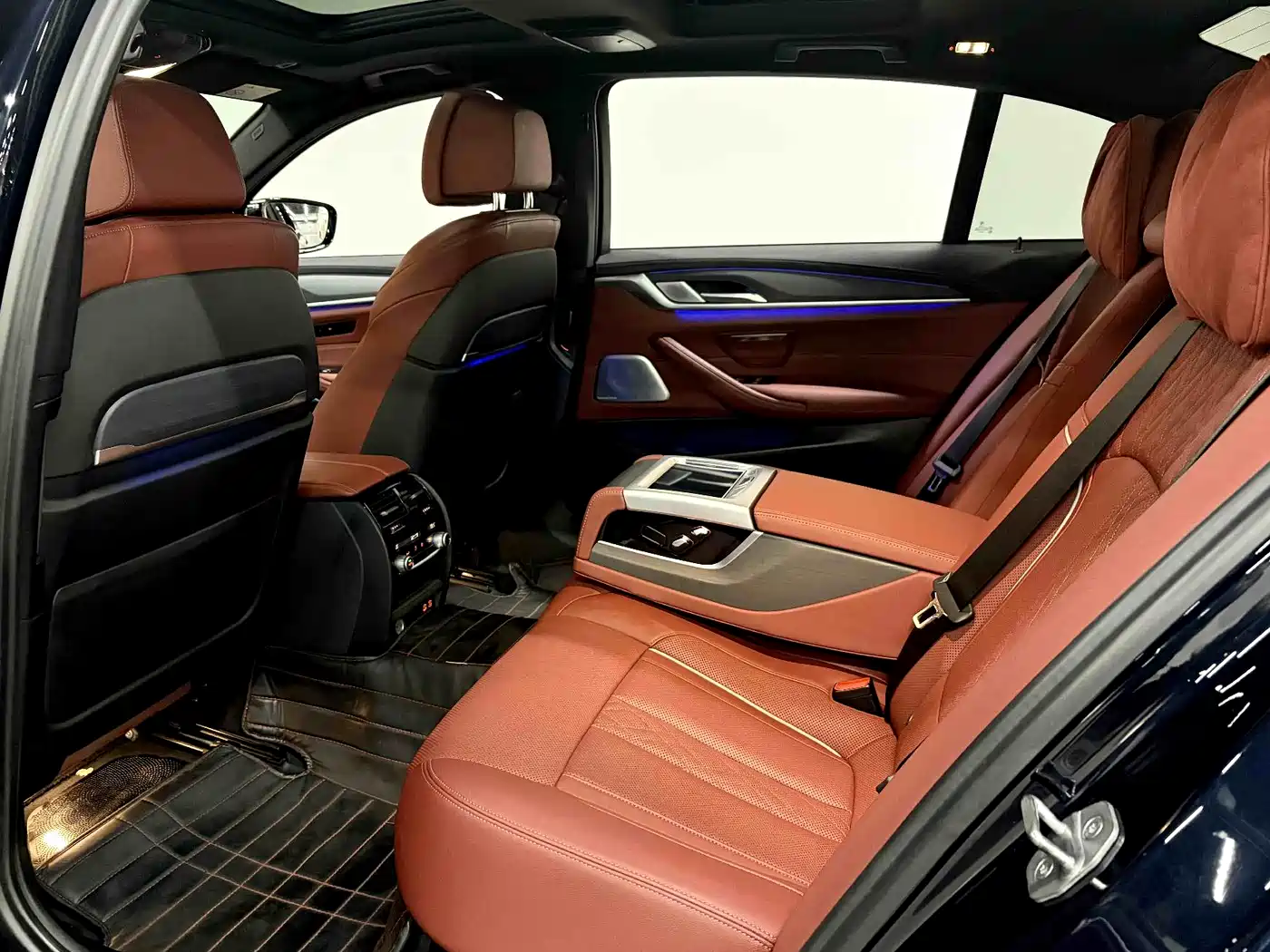 BMW 5 Series 2021 530Li Premium M Sport Package фото 5