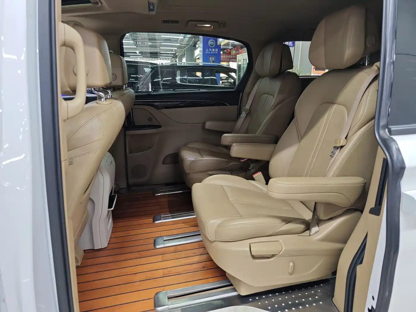 Buick GL8 2018 ES 28T Premium Type China VI фото 6