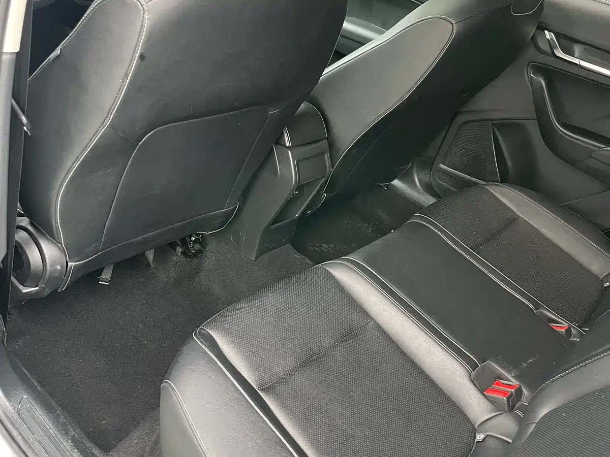 Škoda Kamiq 2022 1.5L Automatic Comfort Edition фото 21