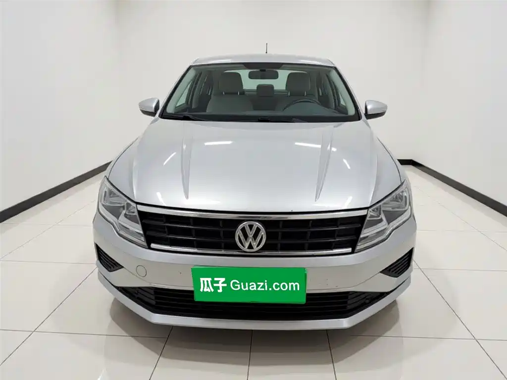 Volkswagen Jetta 2017 1.5L Manual Fashion фото 2
