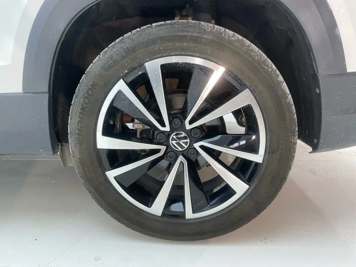 Volkswagen Tharu 2022 280TSI FWD Luxury Edition фото 24