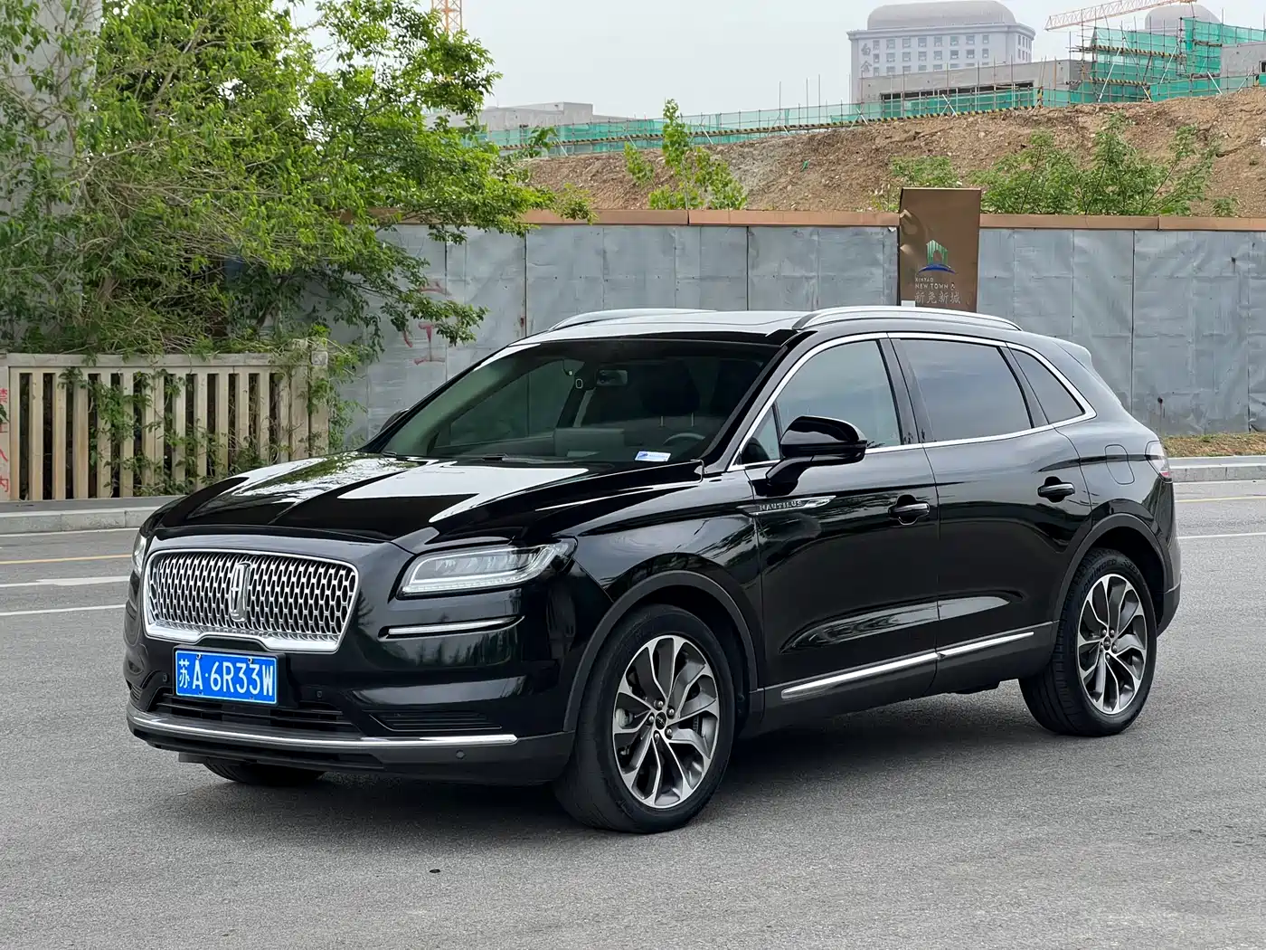 LINCOLN NAVIGATOR