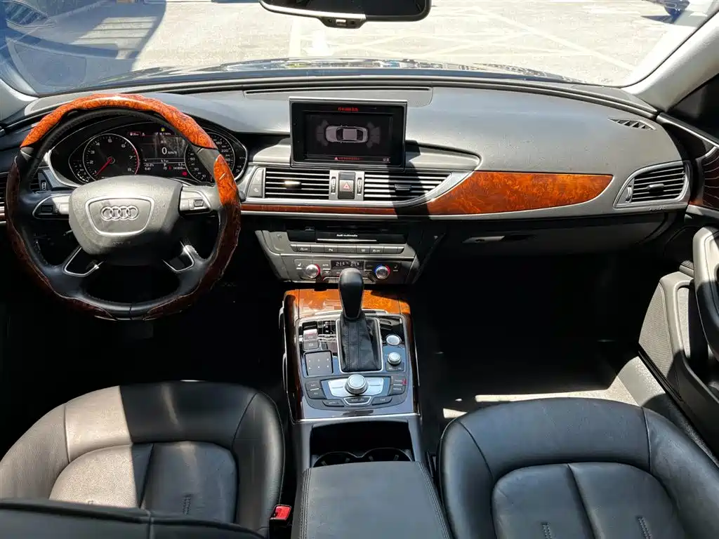 Audi A6L 2016 30 FSI Comfort фото 12