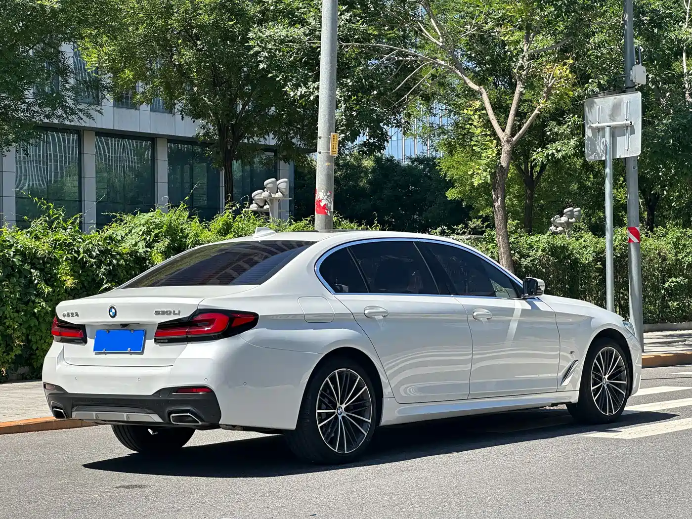 BMW 5 Series 2021 Facelift 530Li Leading M Sport Package фото 4