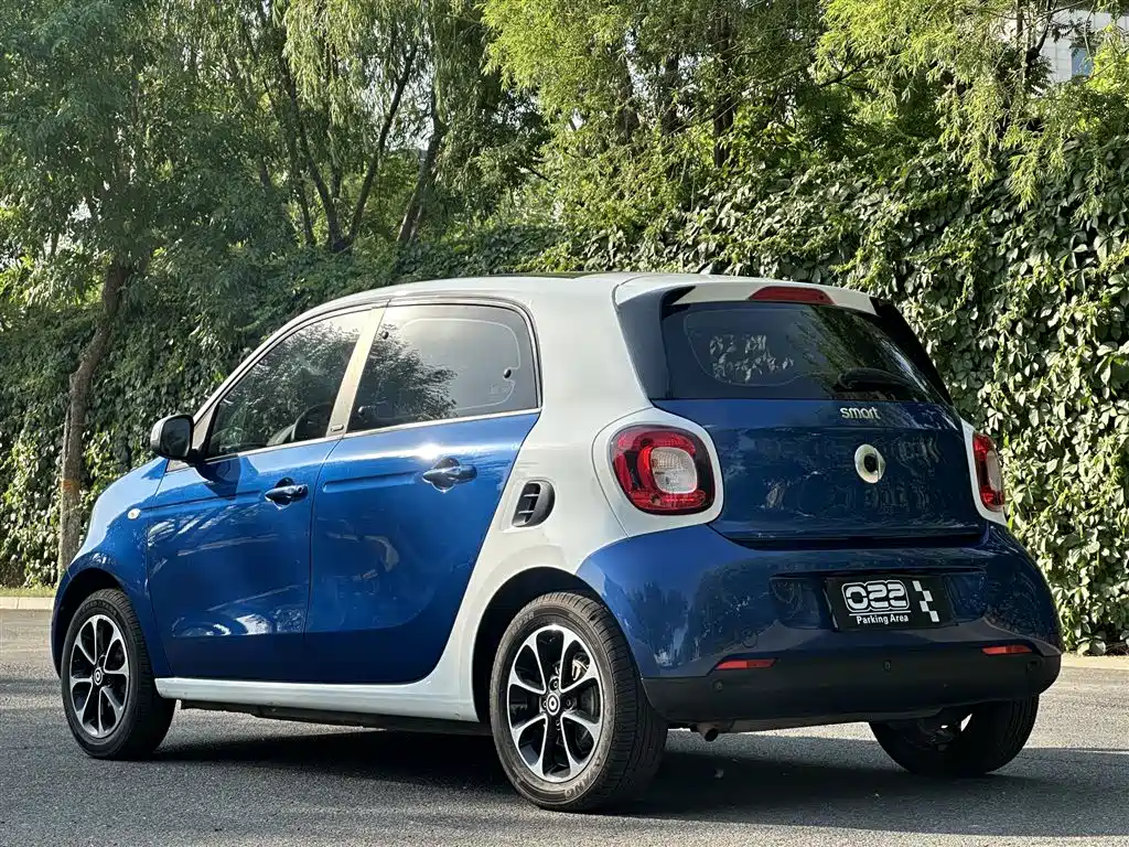 smart forfour 2017 2016 1.0L 52kW Passion Edition