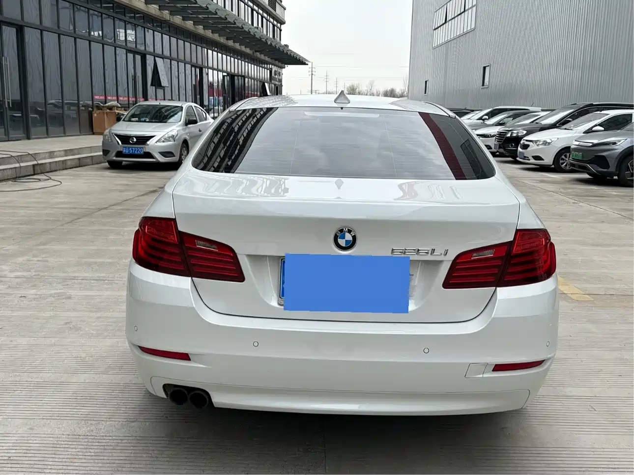 BMW 5 Series 2017 520Li Classic Edition фото 5