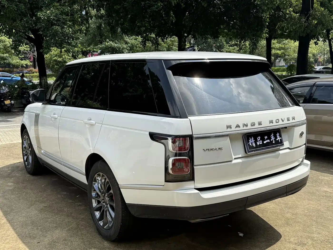 Фото 18 - Land Rover Range Rover