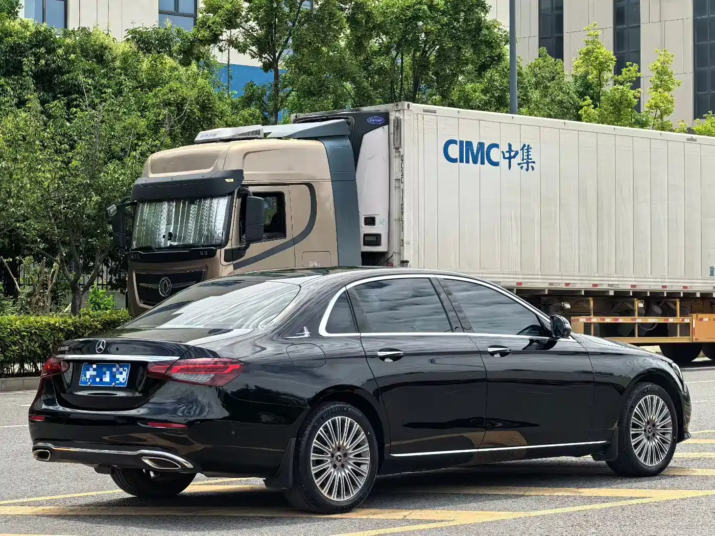 Mercedes-Benz E-Class 2023 E 300 L Luxury фото 9