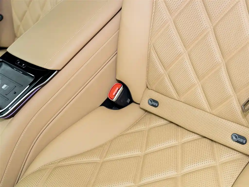 Mercedes-Benz Maybach S-Class 2022 S 680 4MATIC Virgil Abloh Limited Edition фото 20