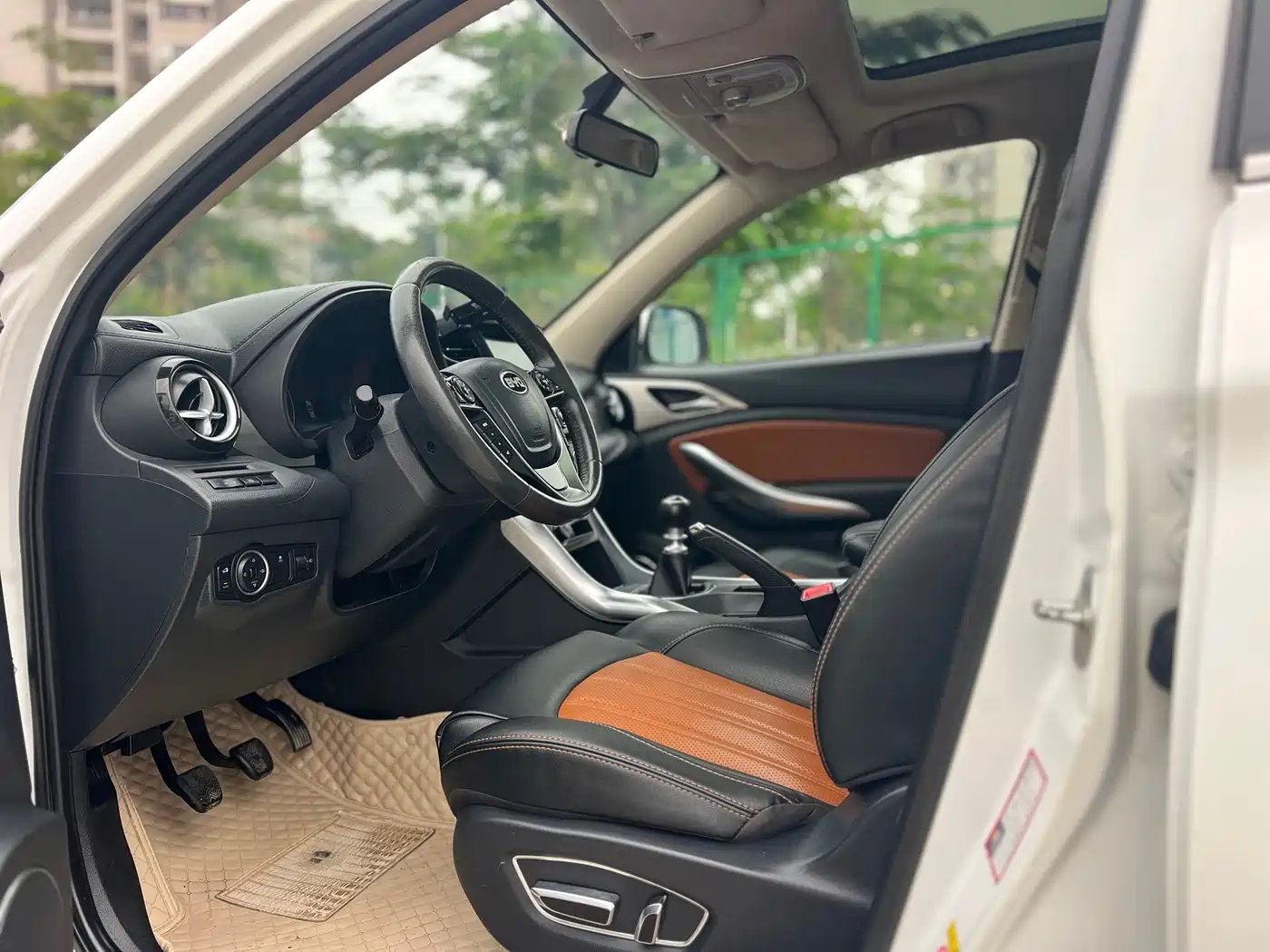 BYD Song 2016 1.5TI Manual Premium фото 5