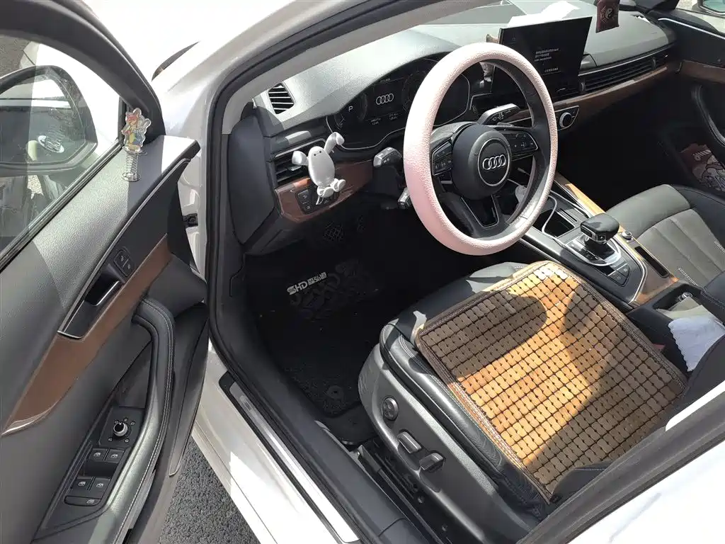 Audi A4L 2020 40 TFSI Luxury Elegance фото 17