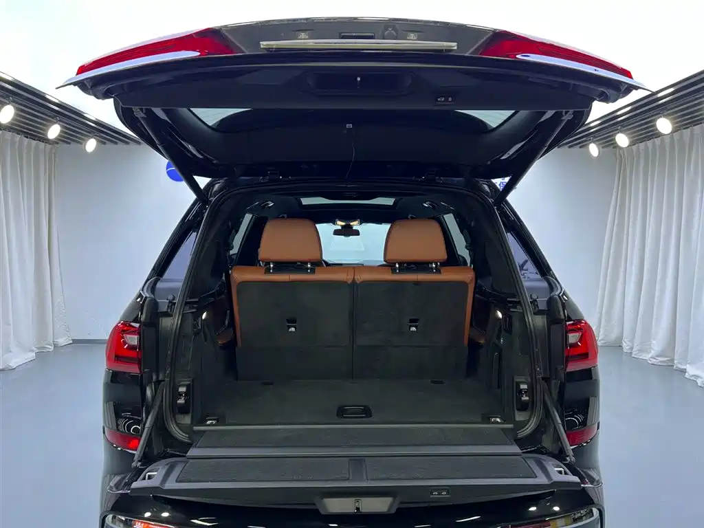 BMW X7 2022 xDrive40i Exclusive M Sport Package фото 31
