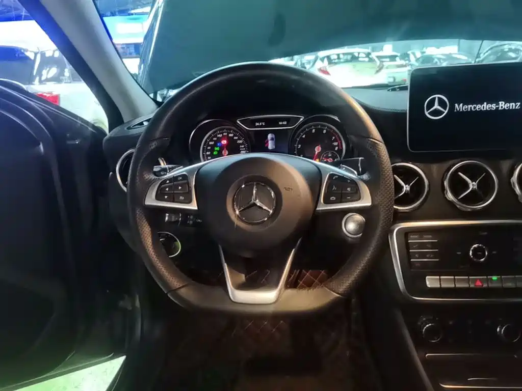 Mercedes-Benz GLA 2019 GLA 200 Fashion фото 11