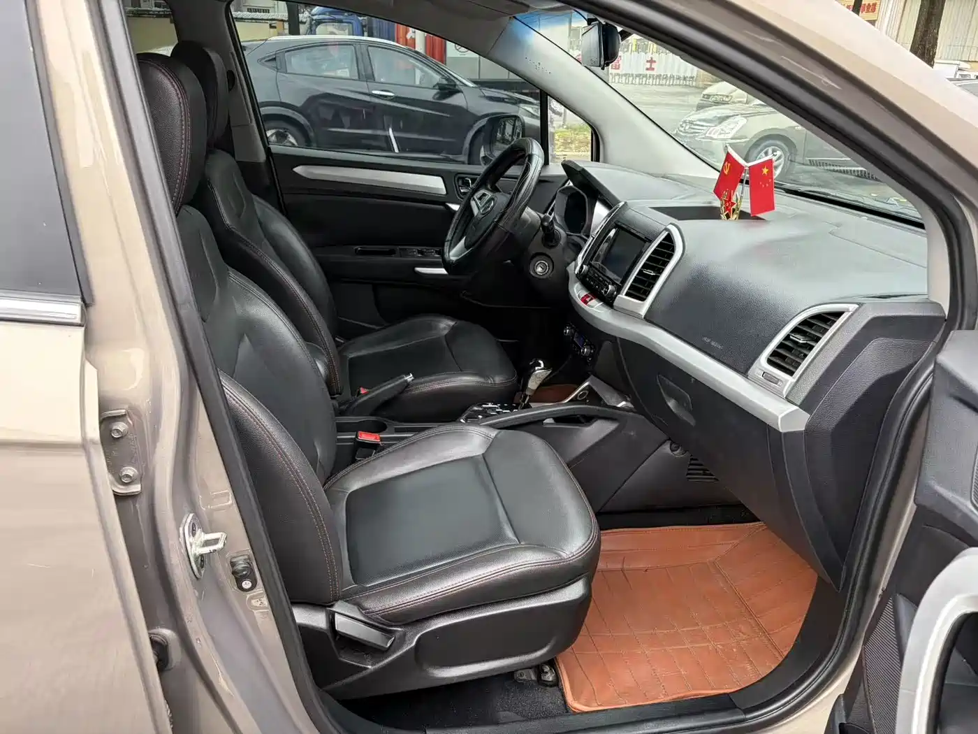 JAC Motors Refine S3 2016 2016 1.5L CVT Luxury Smart