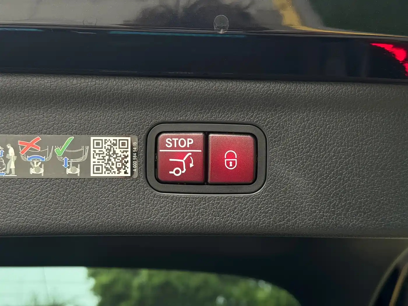 MERCEDES-BENZ EQE SUV