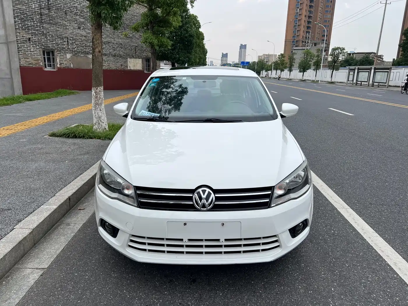 Volkswagen Jetta 2013 1.4L Manual Comfort фото 2