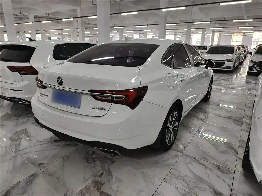 Buick Verano 2020 20T CVT Leading фото 5