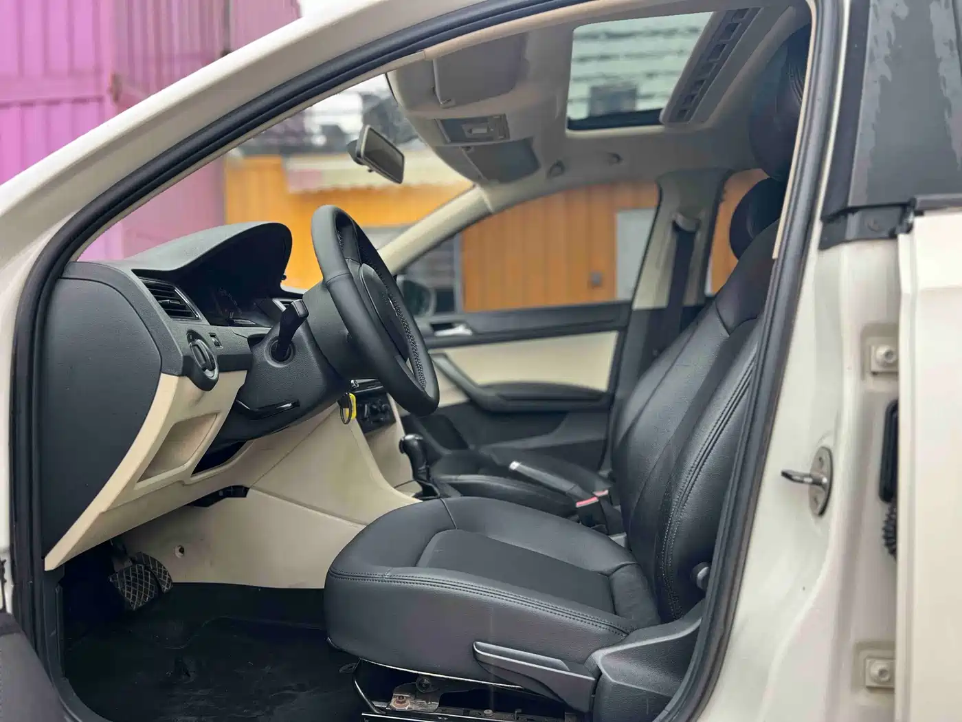 Škoda Rapid 2013 1.6L Automatic Smart Selection фото 4