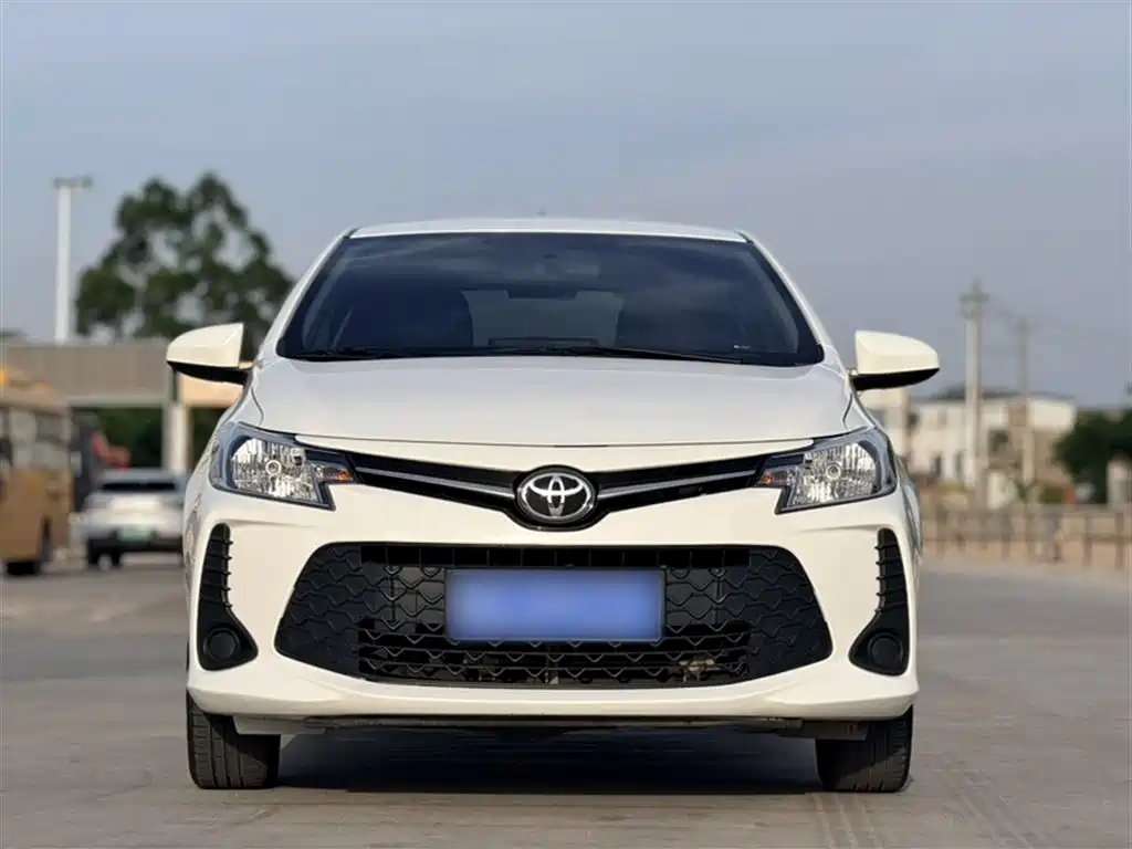 Toyota Vios FS 2021 1.5L CVT Fengchi Edition фото 5
