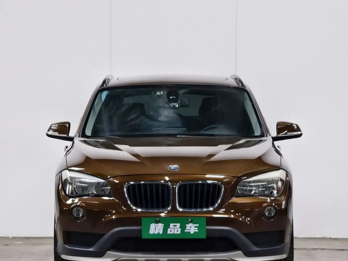 BMW X1 2014 sDrive18i Fashion Edition фото 2